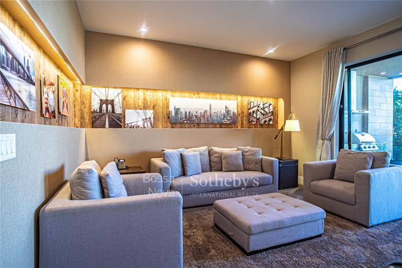 Casa pronta em condomínio de Orlando