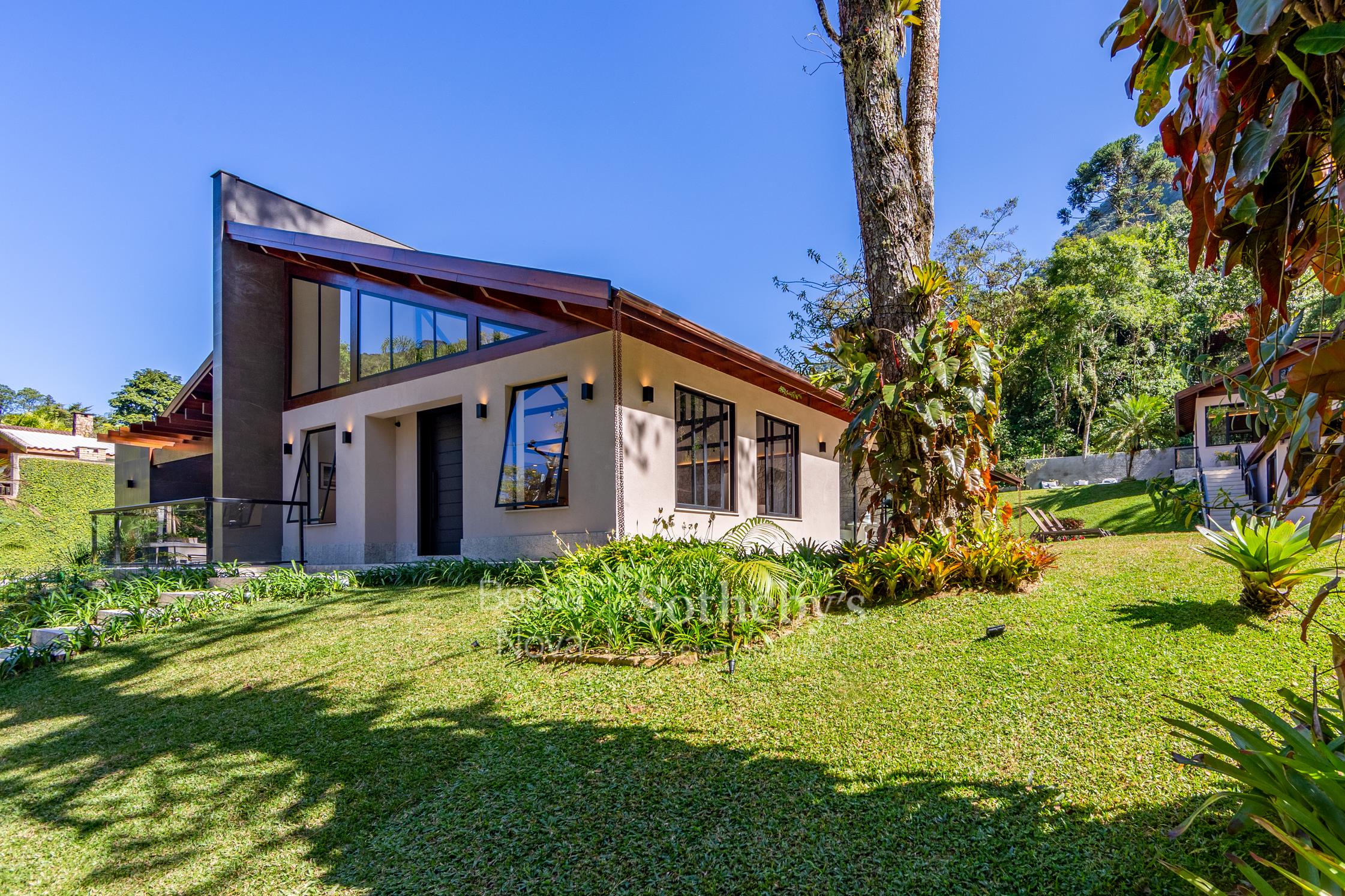 Casa de condomínio com projeto assinado em Teresópolis