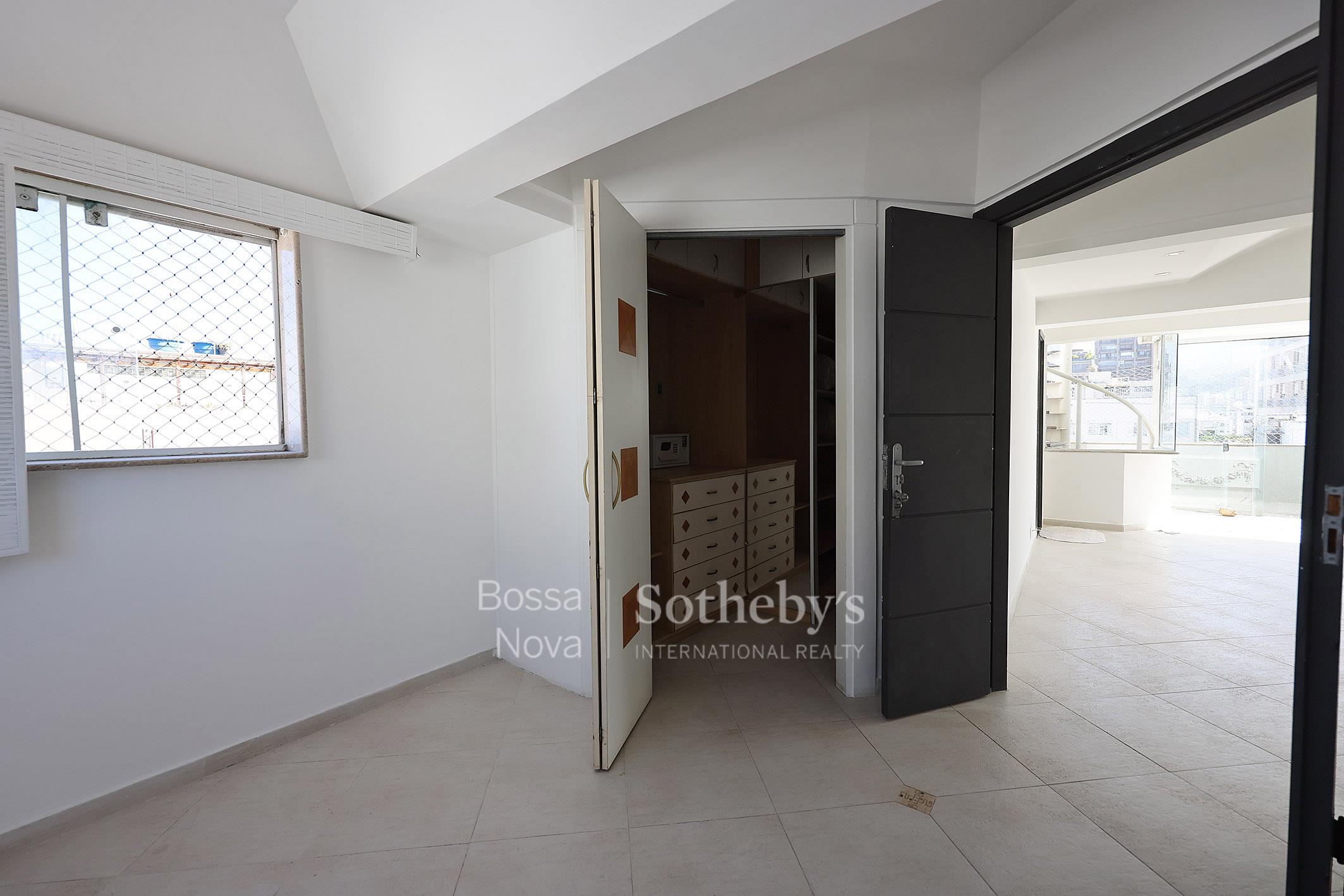 Cobertura Triplex para venda em Pacaembu