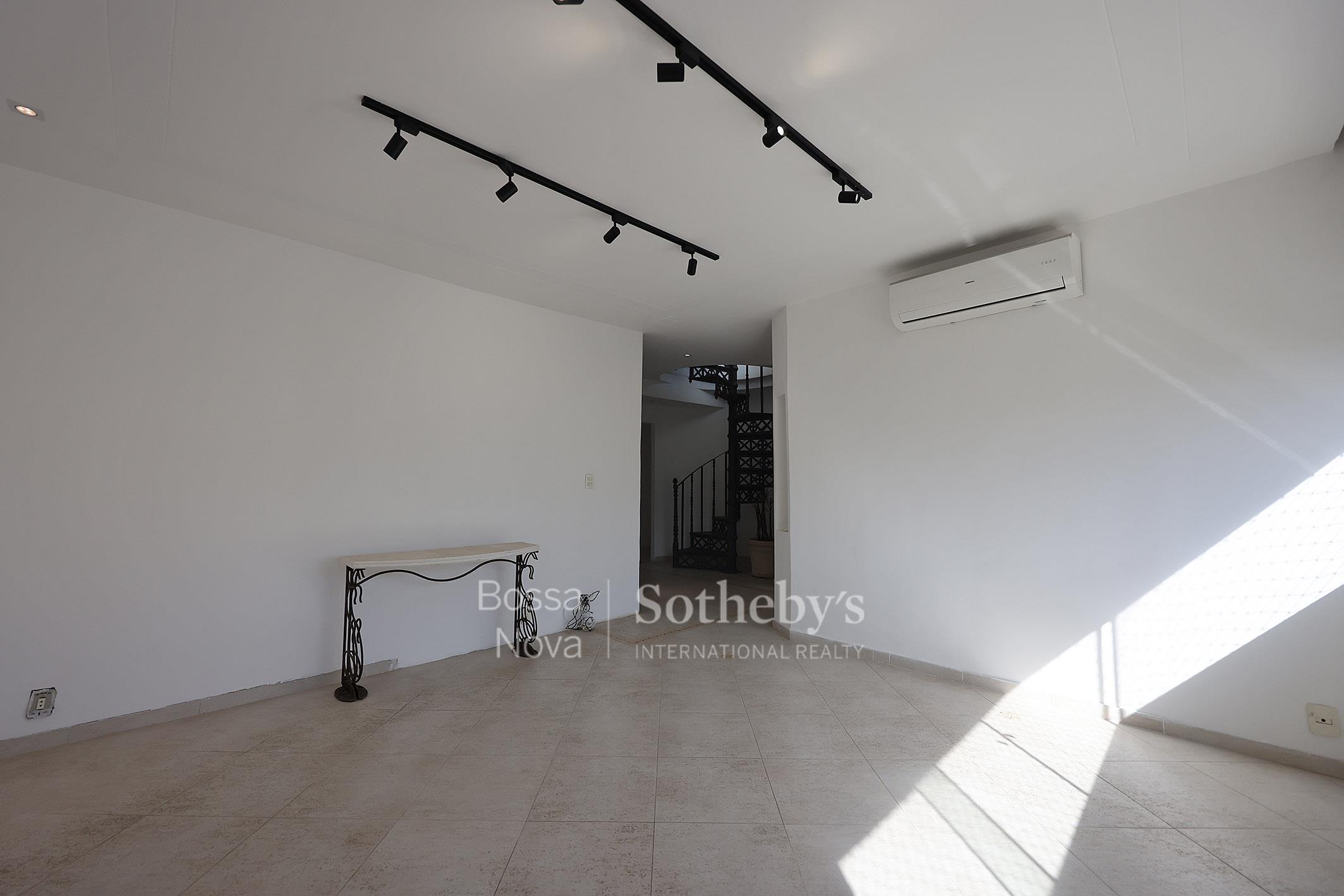 Cobertura Triplex para venda em Pacaembu