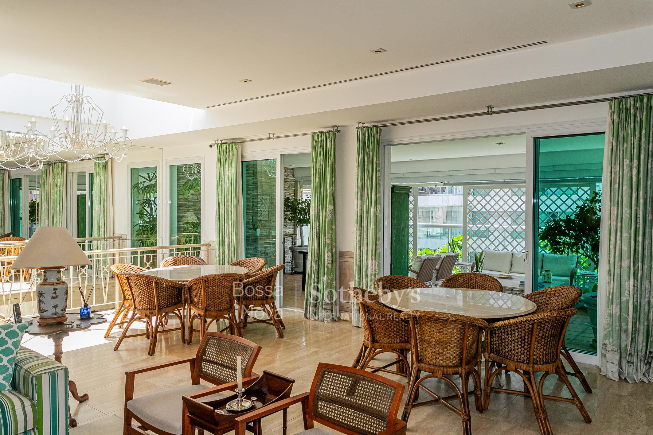 Cobertura Duplex para venda em Bela Vista