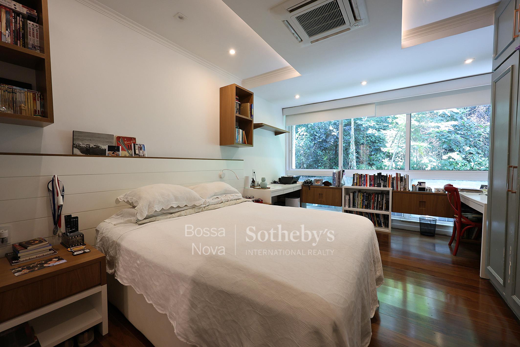 Apartamento Triplex para venda em Bela Vista