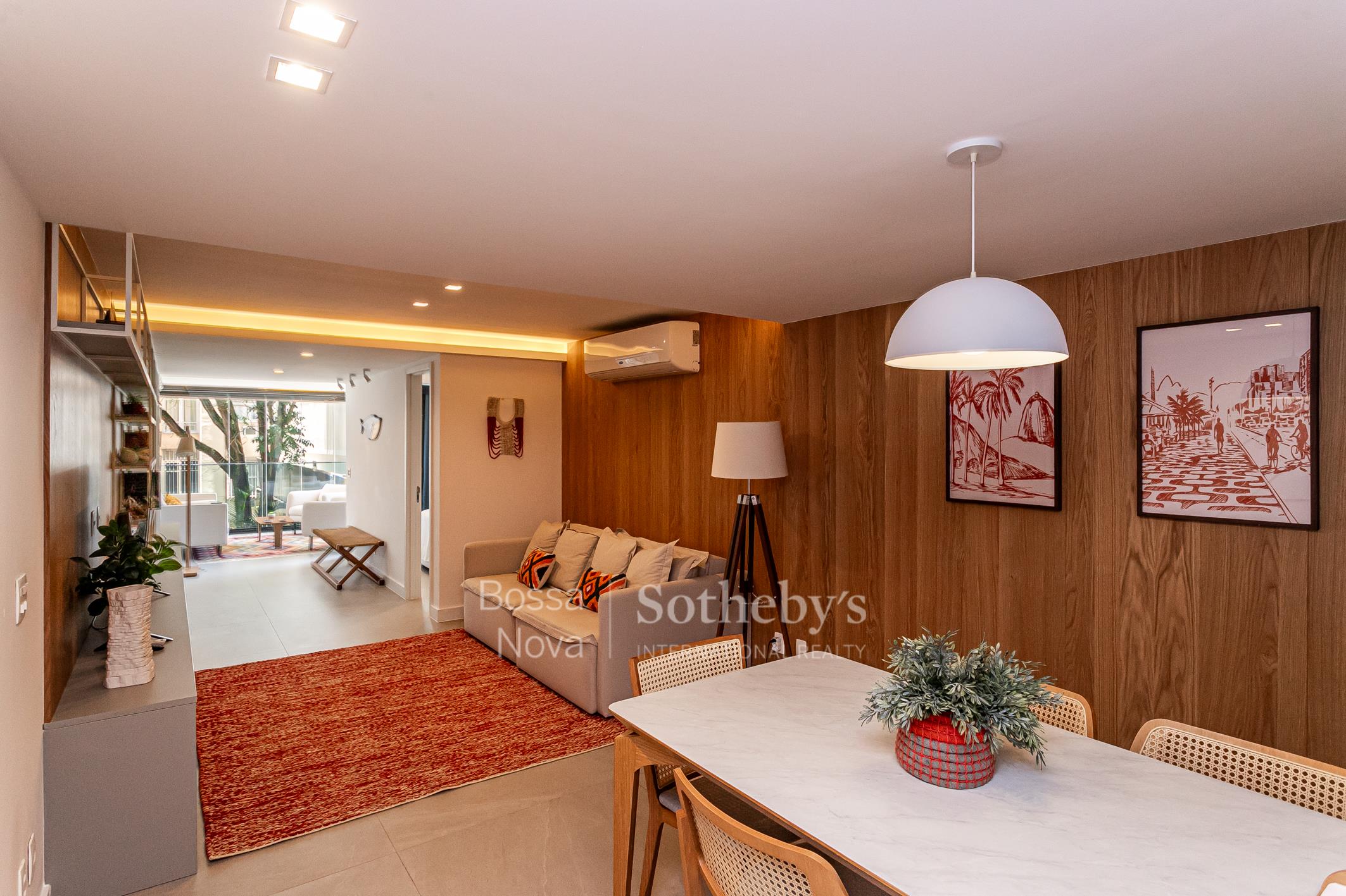 Apartamento reformado próximo à praia de Ipanema e metrô General Osório