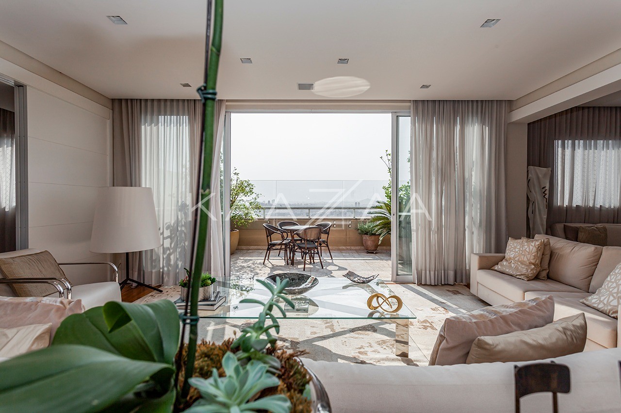 Ao lado do Parque Villa-Lobos, esta Cobertura Duplex tem uma vista espetacular. No Alto de Pinheiros.