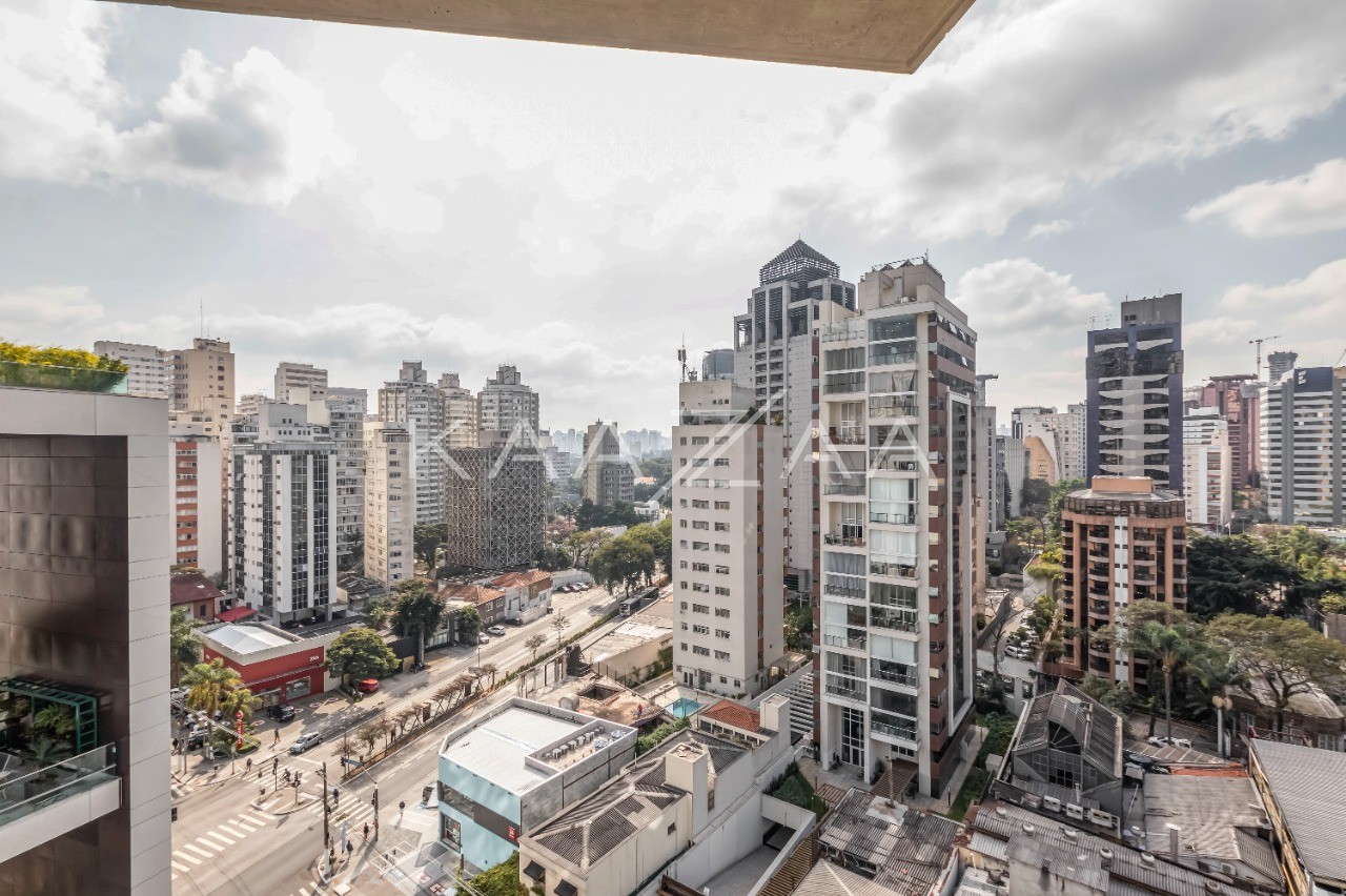Apartamento Duplex para venda em Itaim Bibi
