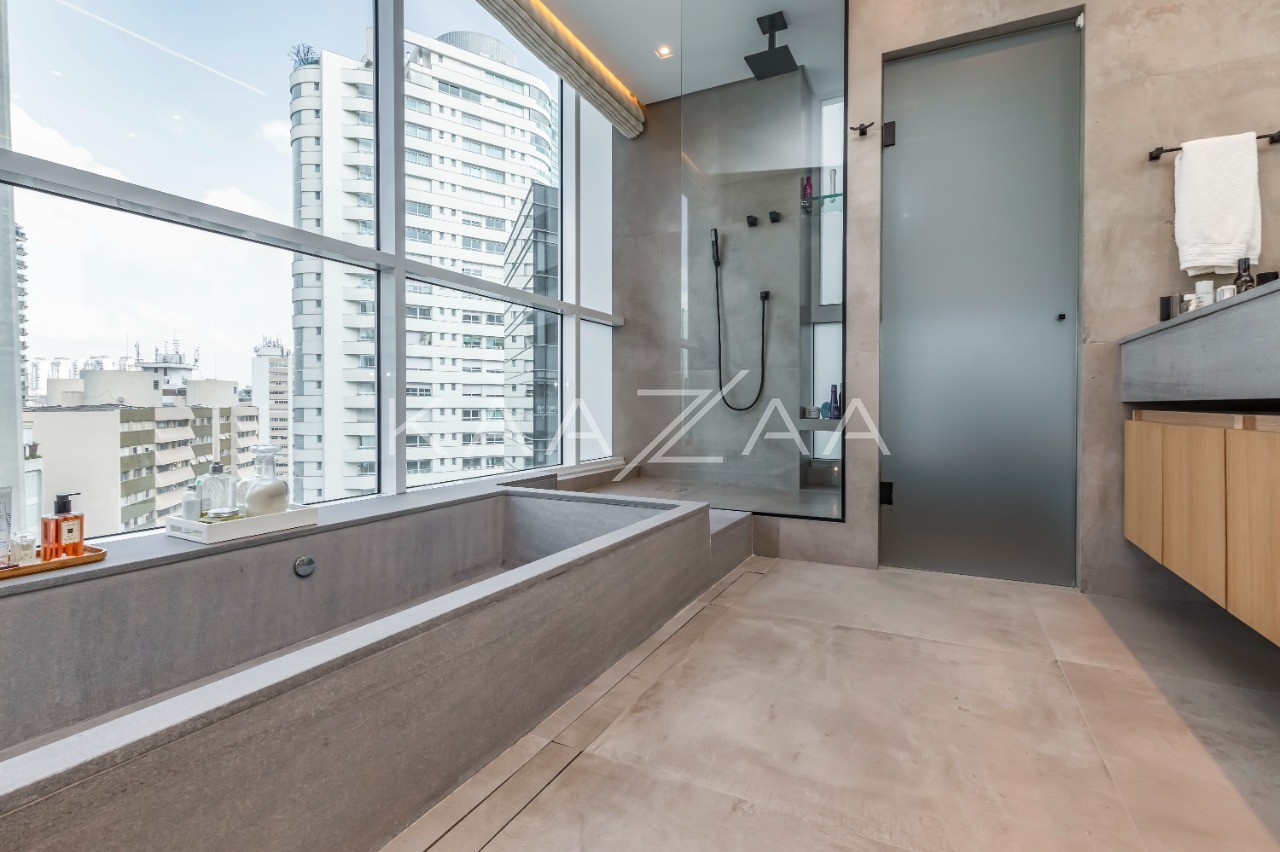 Apartamento Duplex para venda em Itaim Bibi