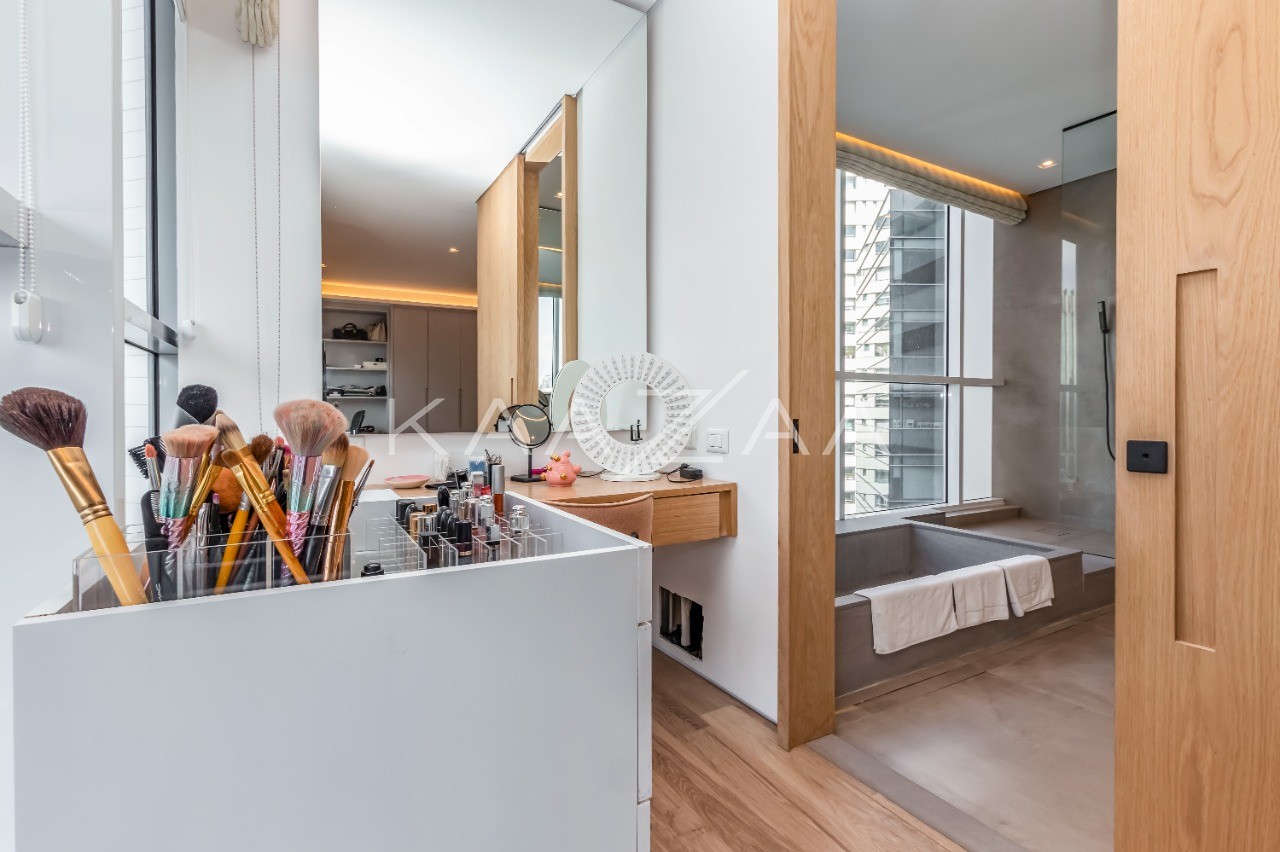 Apartamento Duplex para venda em Itaim Bibi