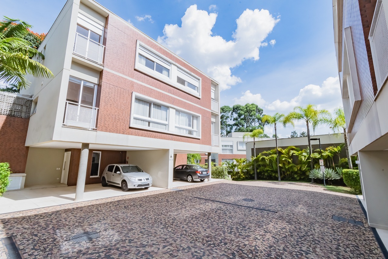 Casa Em Condomínio para venda em Real Parque