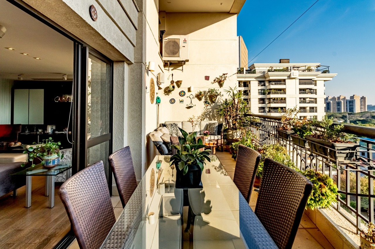 Apartamento Duplex para venda em Alto de Pinheiros