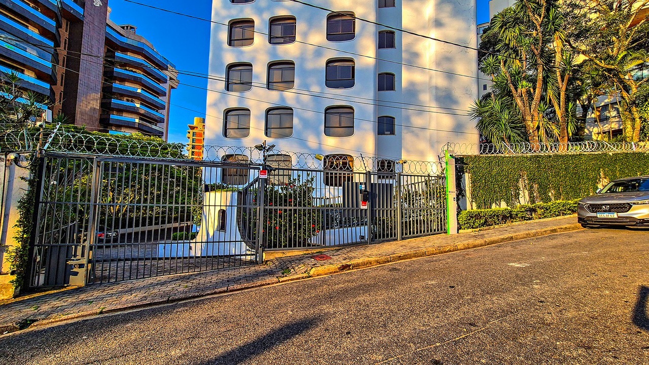 Apartamento para venda em Real Parque