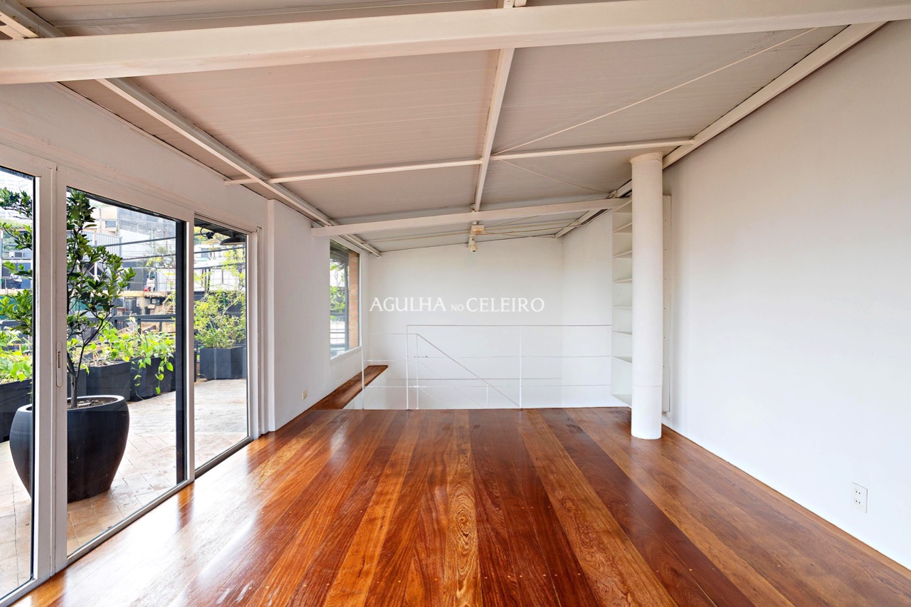 Cobertura para venda em Vila Madalena