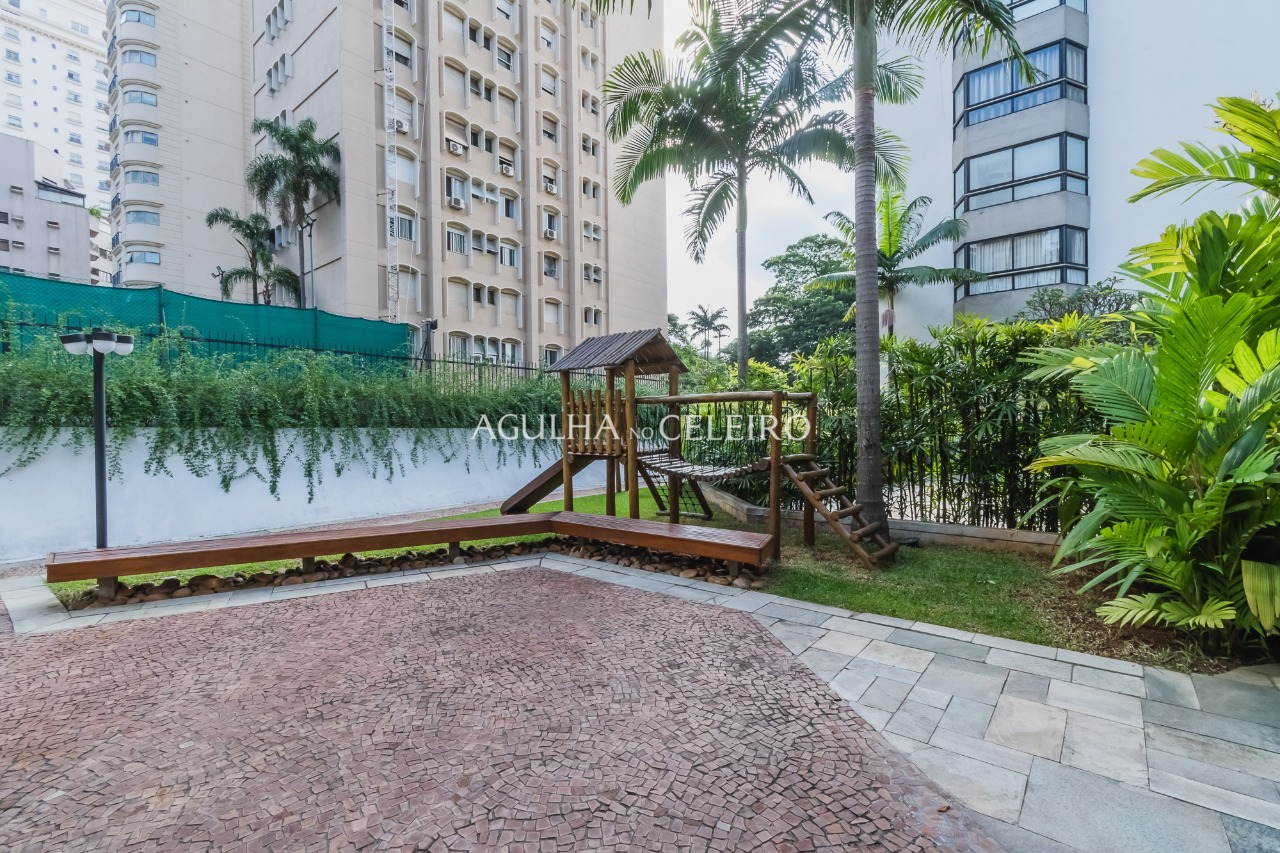 Cobertura para locação em Jardim Paulistano