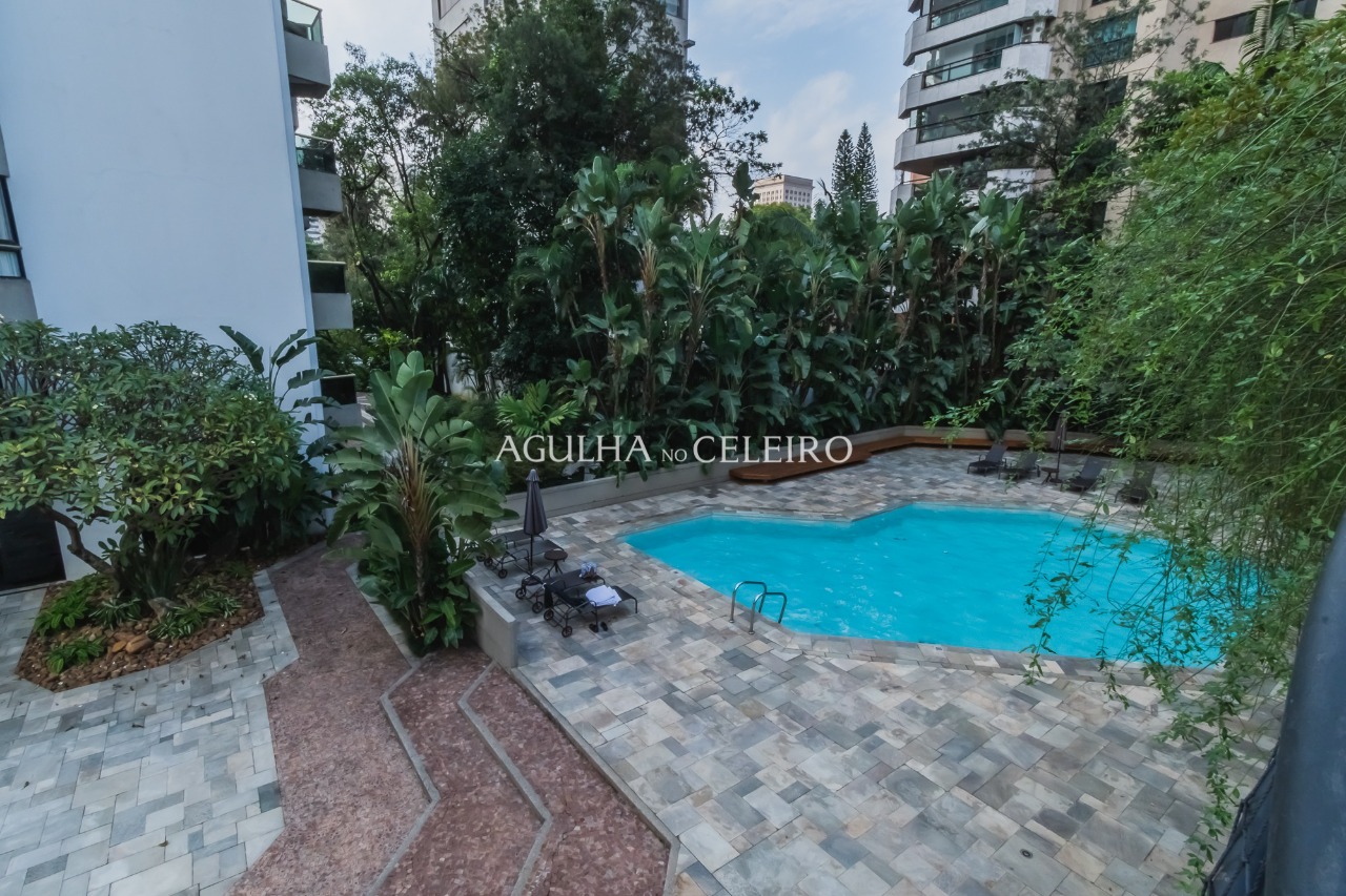 Cobertura para locação em Jardim Paulistano