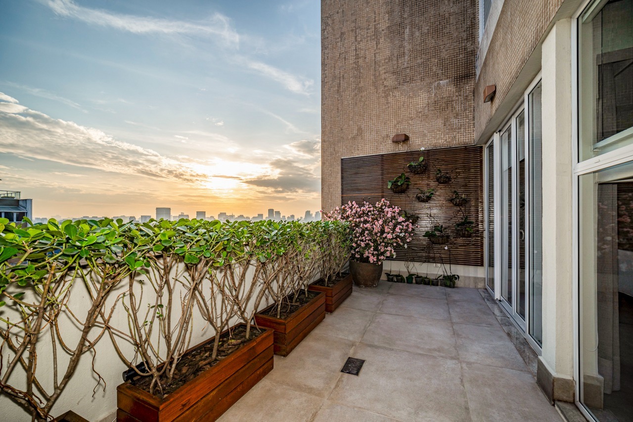 Apartamento Duplex para venda em Itaim Bibi