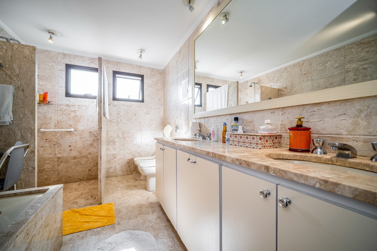 Apartamento para venda em Real Parque