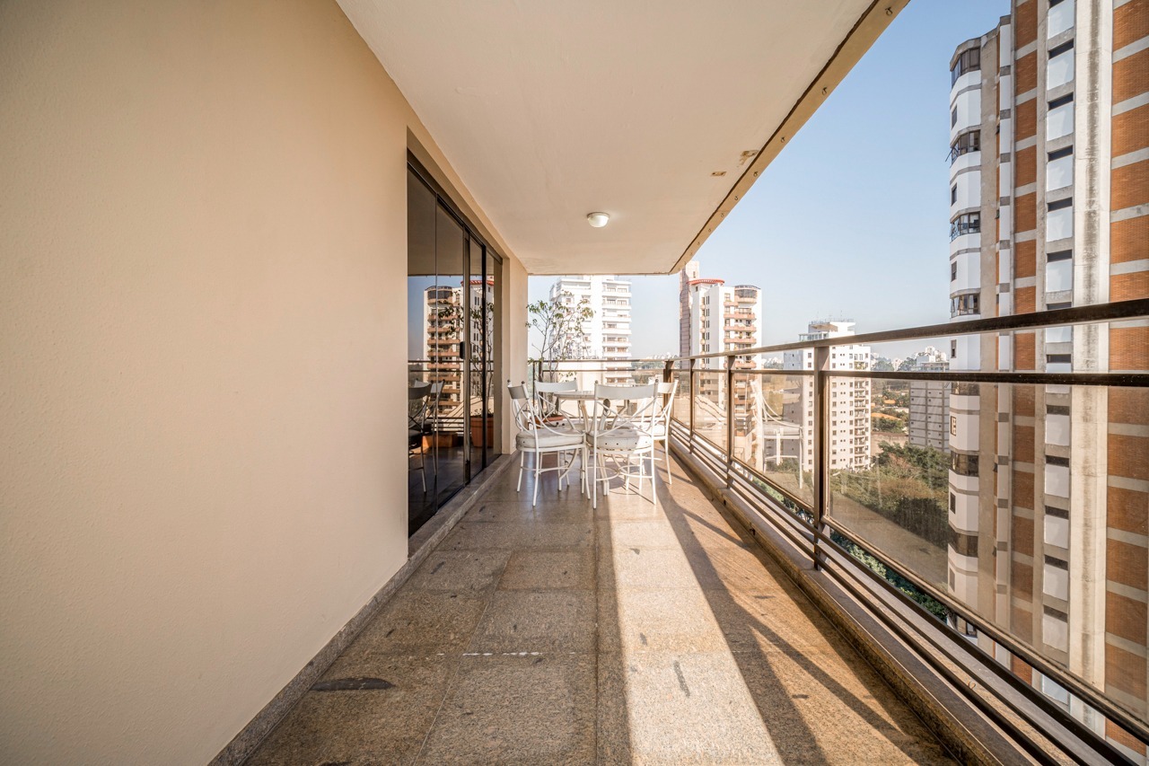 Apartamento para venda em Real Parque