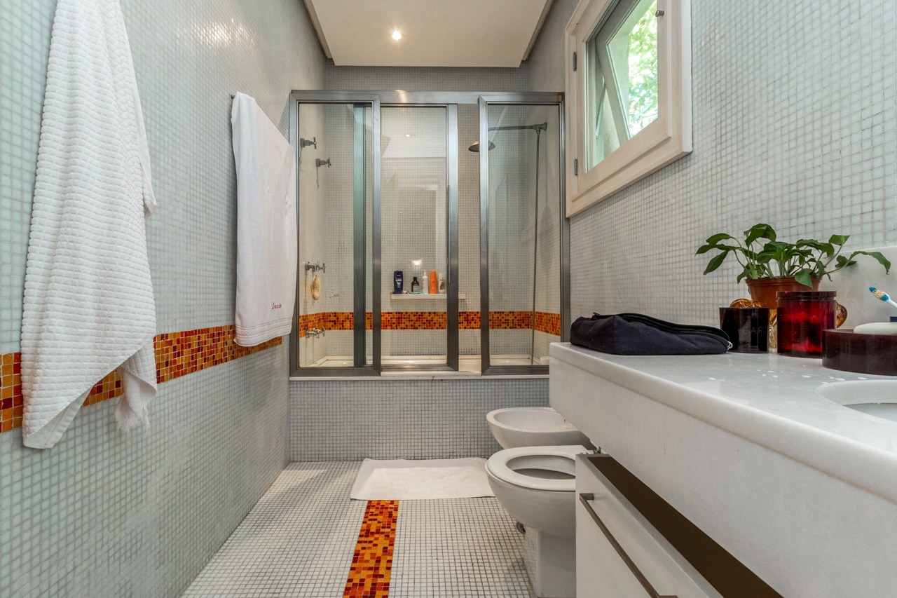 Casa Em Condomínio para venda em Real Parque
