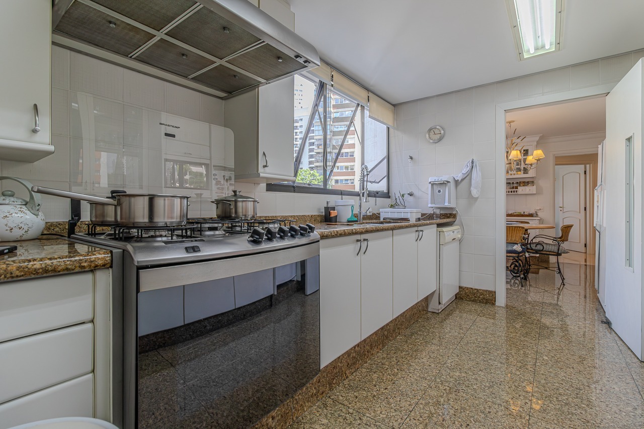 Apartamento para venda em Real Parque