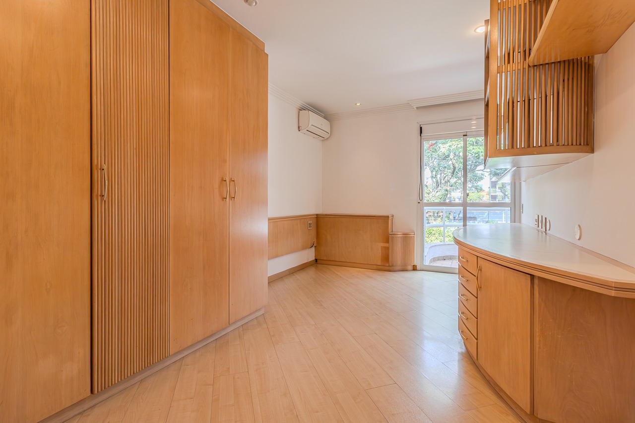 Casa Em Condomínio para venda em Alto de Pinheiros