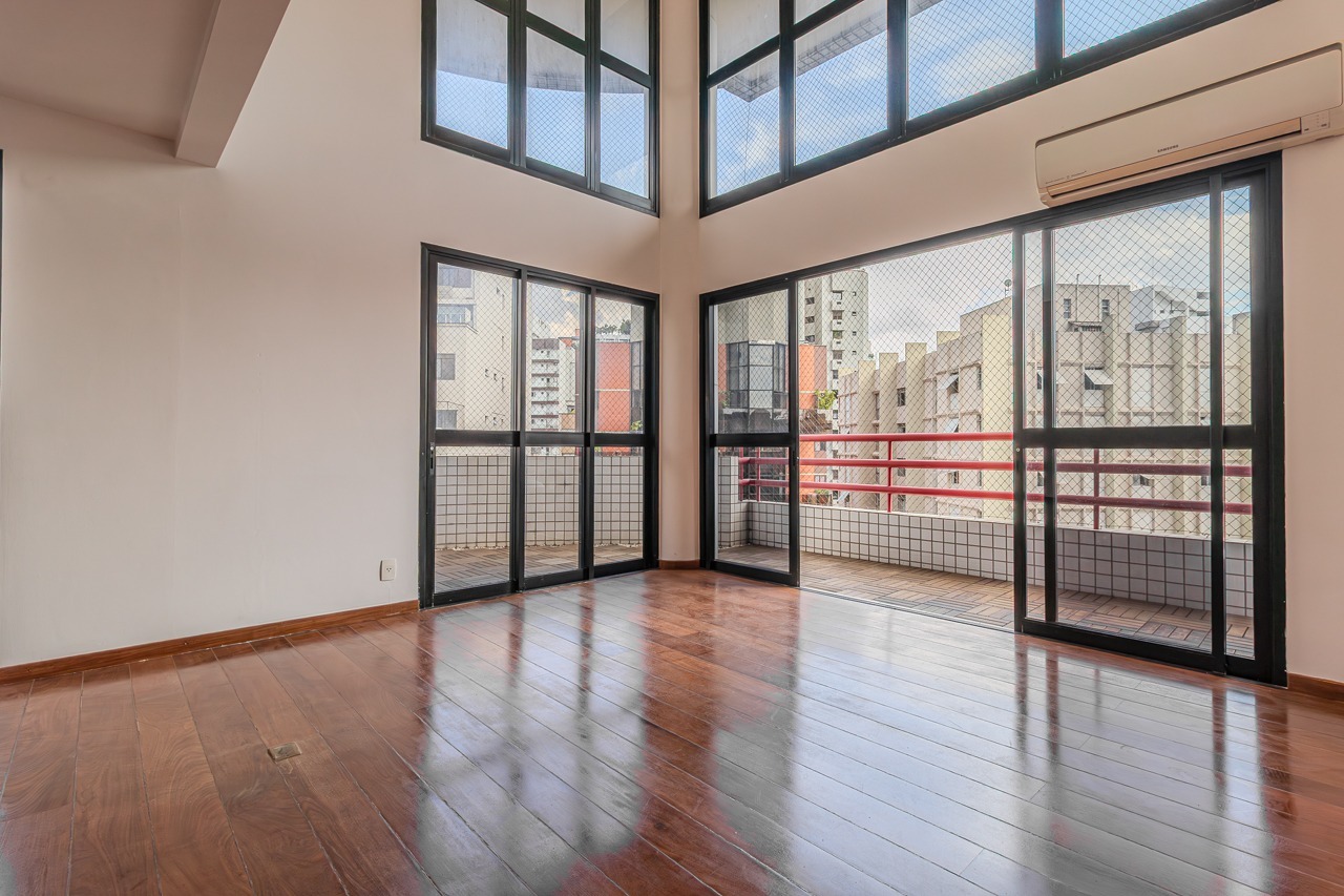 Apartamento Duplex para venda em Itaim Bibi