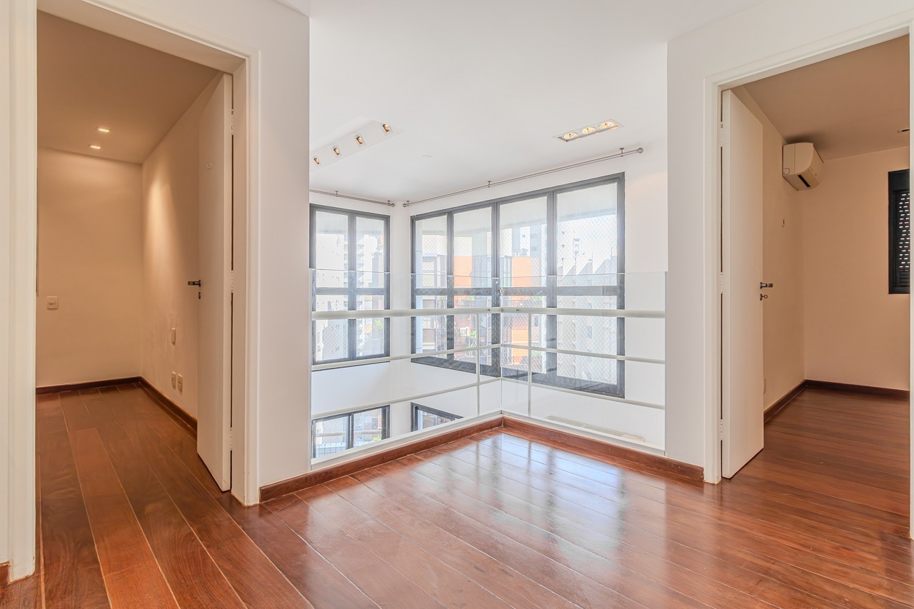 Apartamento Duplex para venda em Itaim Bibi