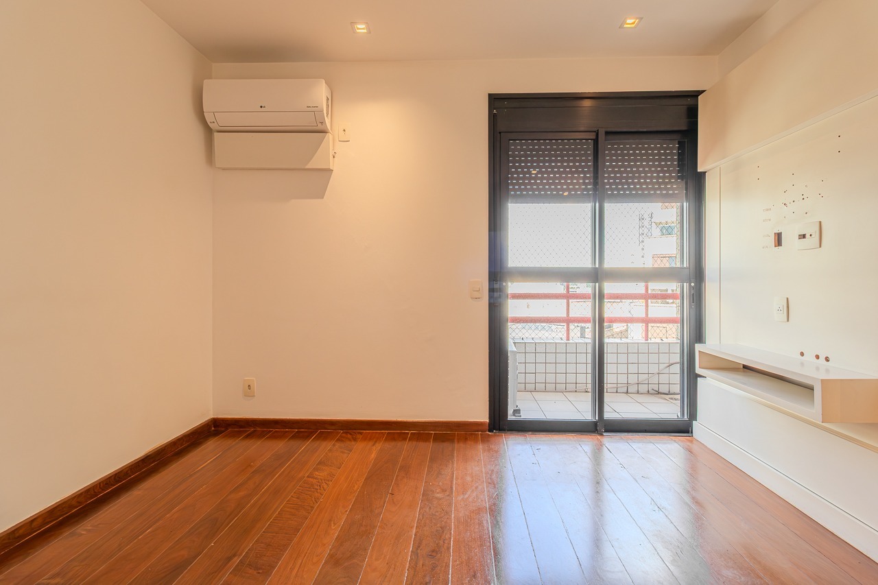 Apartamento Duplex para venda em Itaim Bibi