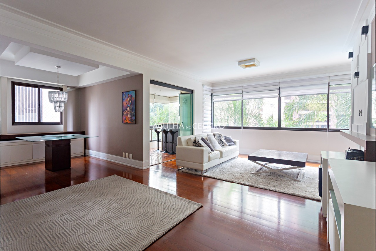 Apartamento para venda em Moema