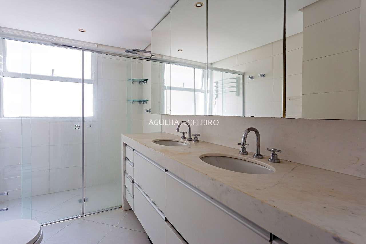 Apartamento para venda em Moema