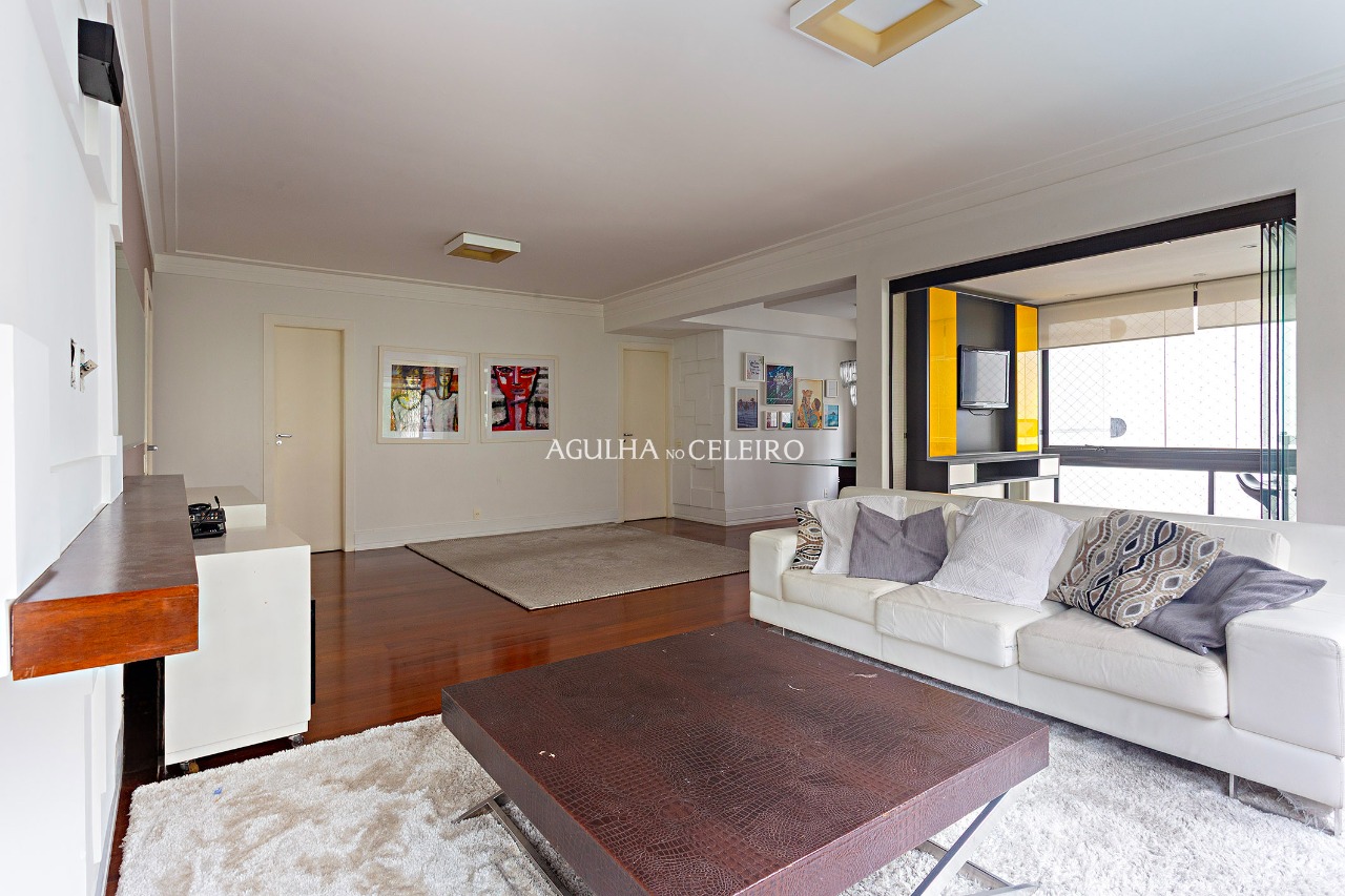 Apartamento para venda em Moema