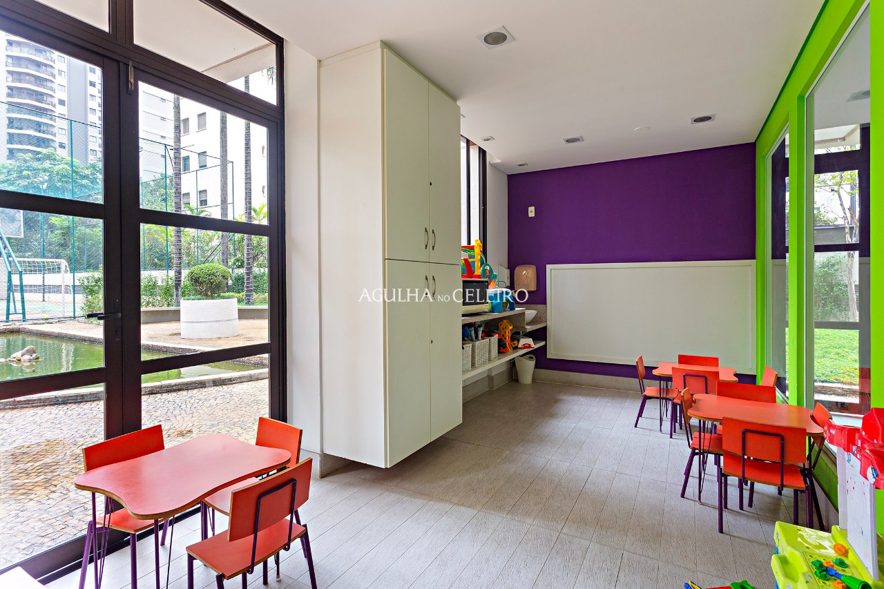 Apartamento para venda em Moema