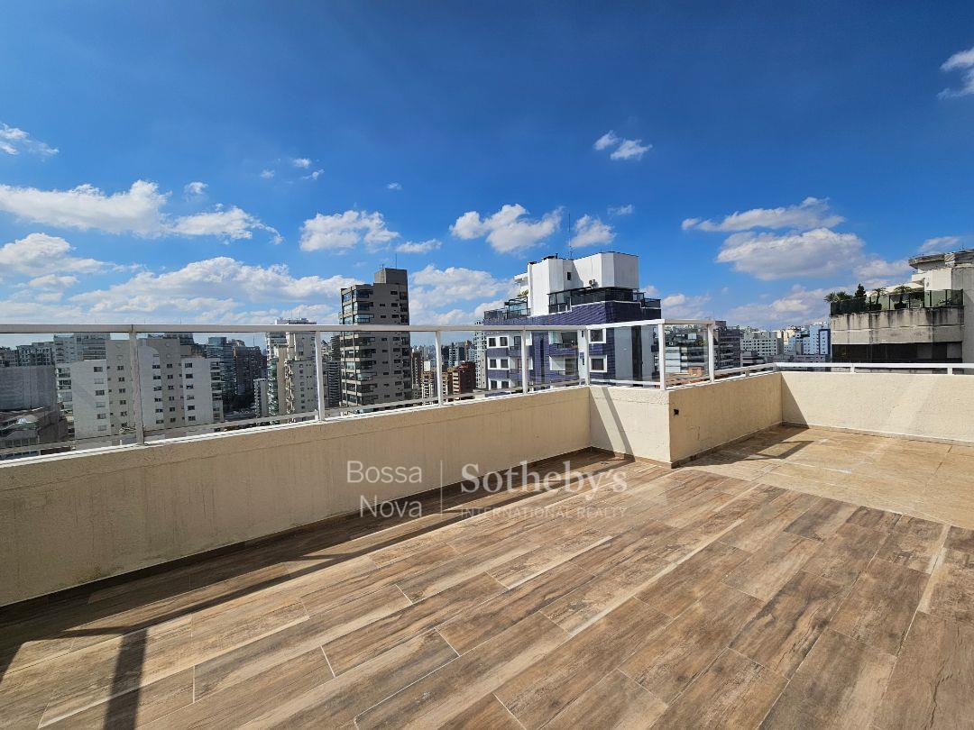 Cobertura Duplex para venda em Moema