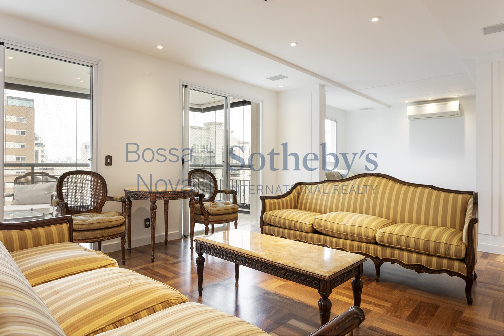 Apartamento para locação em Moema