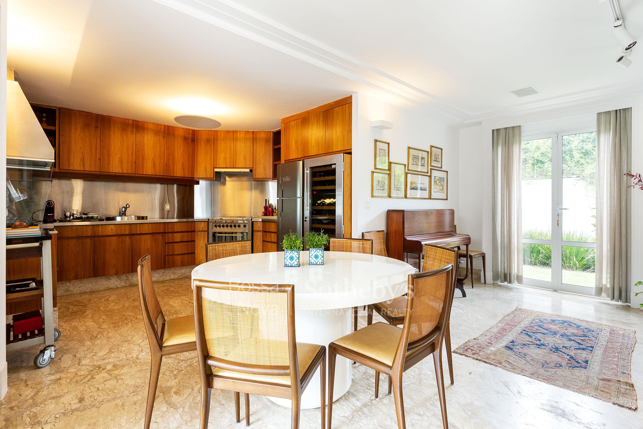 Casa para venda em Alto de Pinheiros