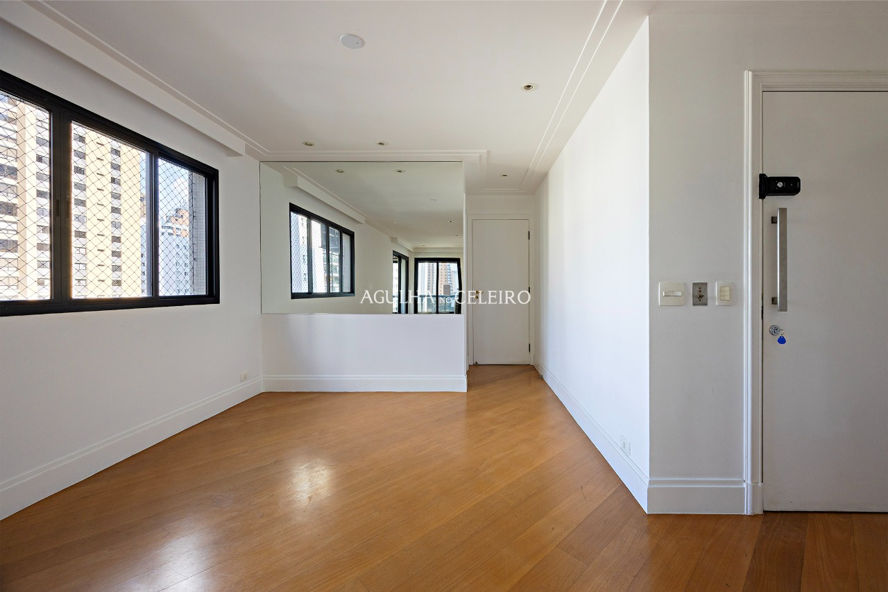 Apartamento para venda em Moema