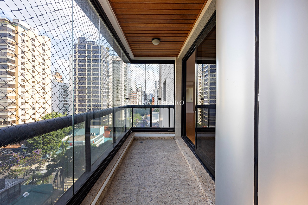 Apartamento para venda em Moema