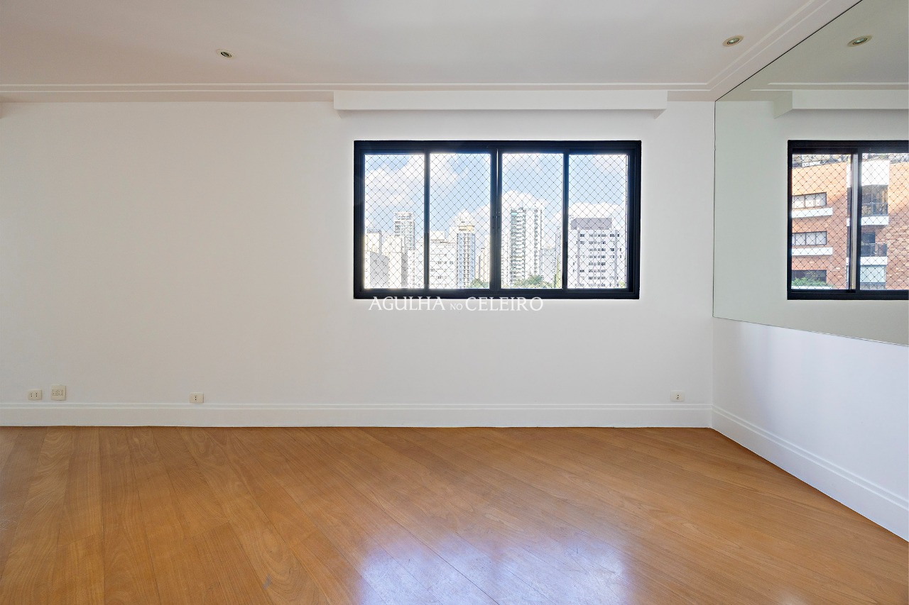 Apartamento para venda em Moema