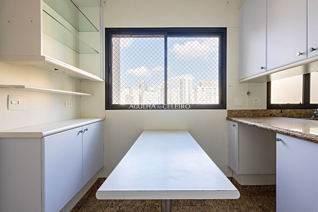 Apartamento para venda em Moema