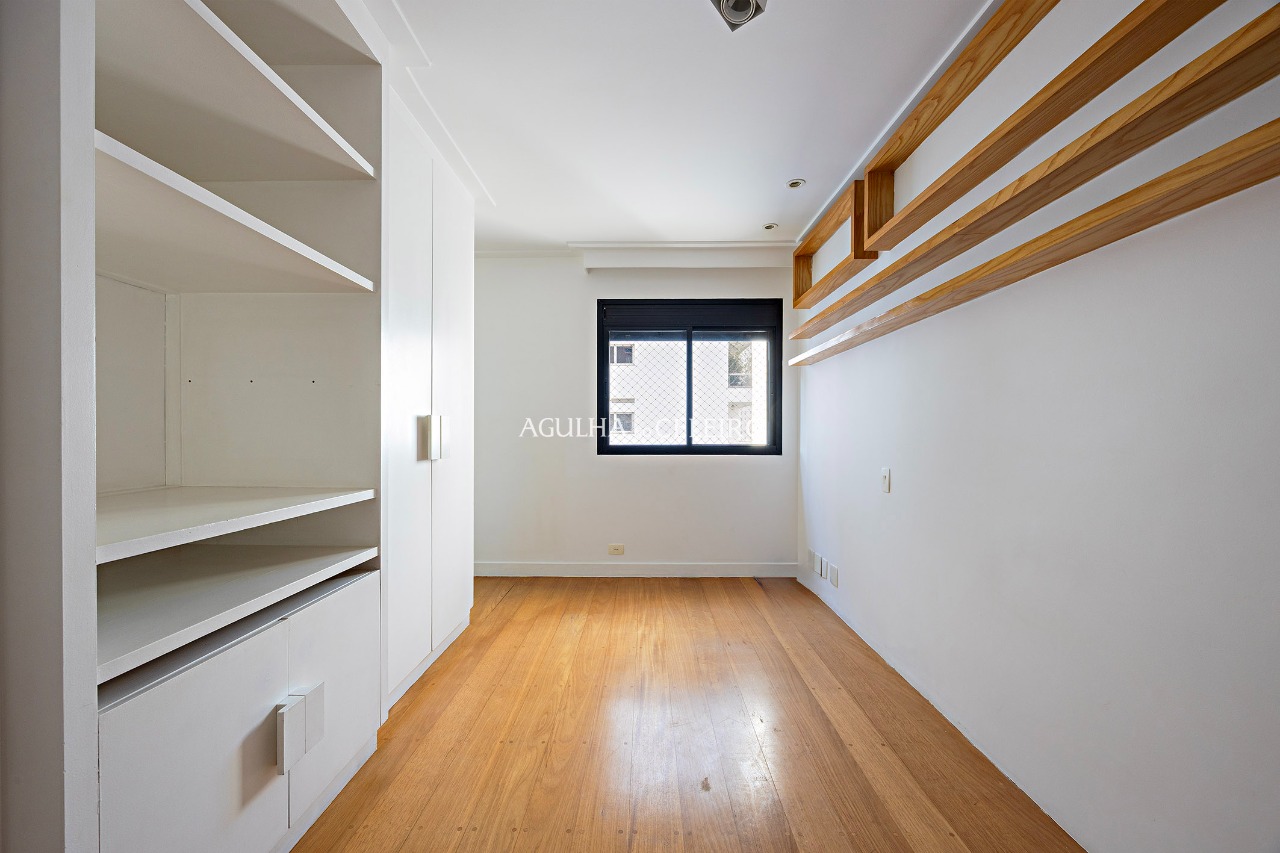 Apartamento para venda em Moema
