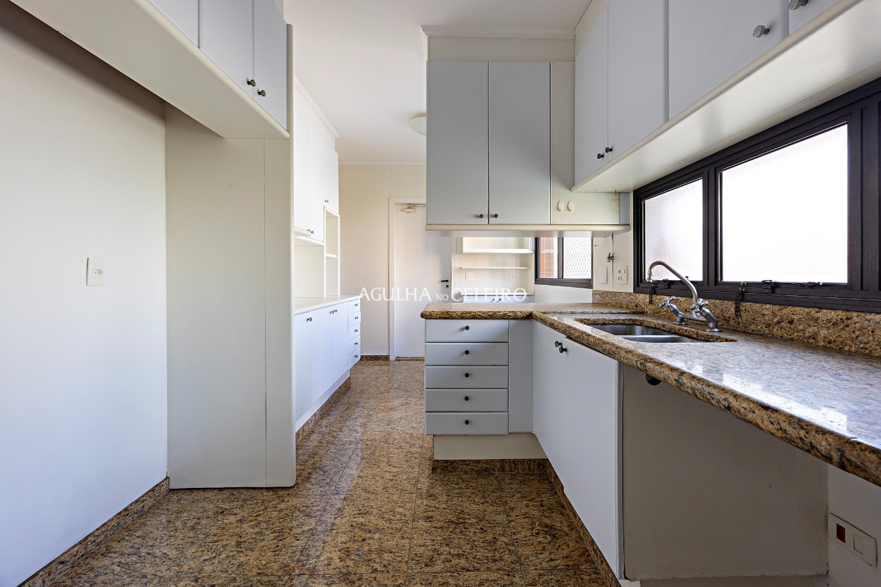 Apartamento para venda em Moema