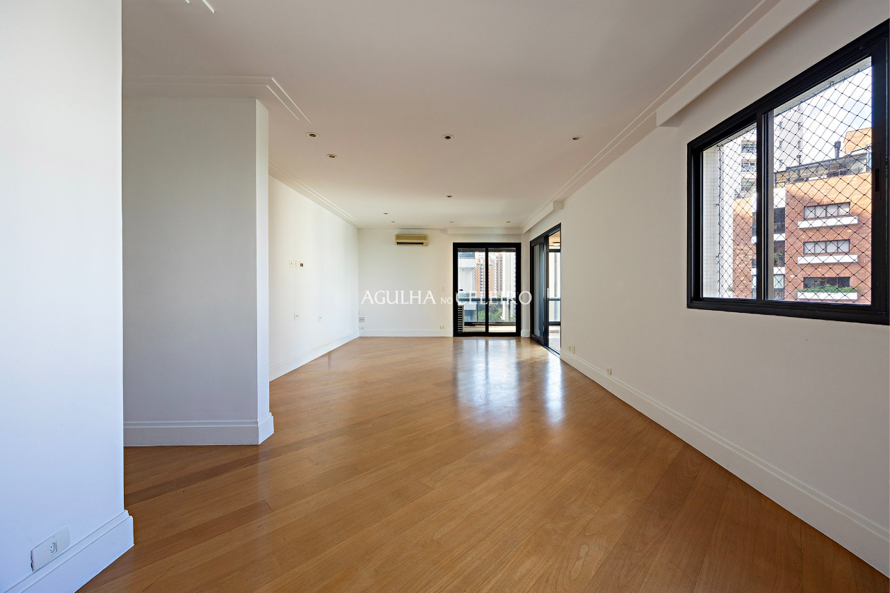 Apartamento para venda em Moema