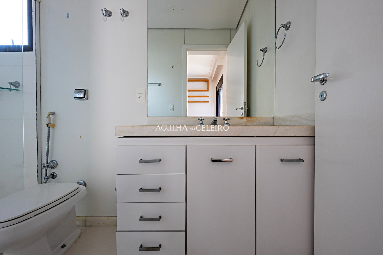 Apartamento para venda em Moema
