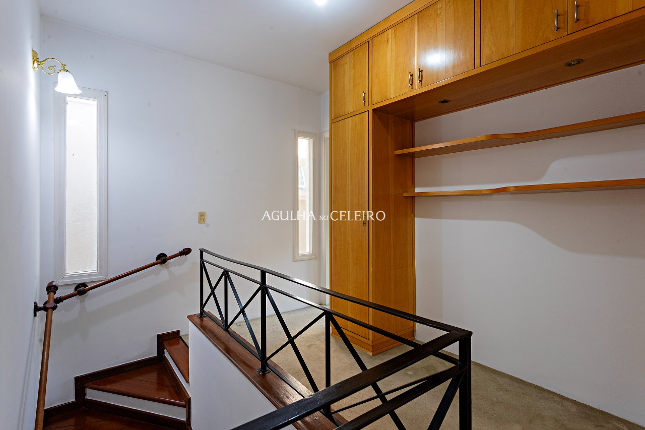 Casa Em Condomínio para venda em Alto de Pinheiros