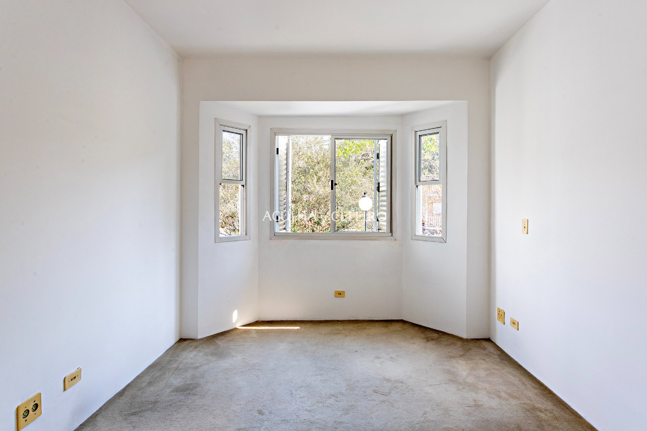 Casa Em Condomínio para venda em Alto de Pinheiros