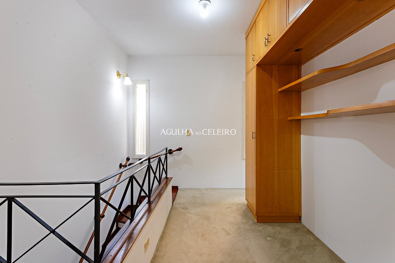 Casa Em Condomínio para venda em Alto de Pinheiros