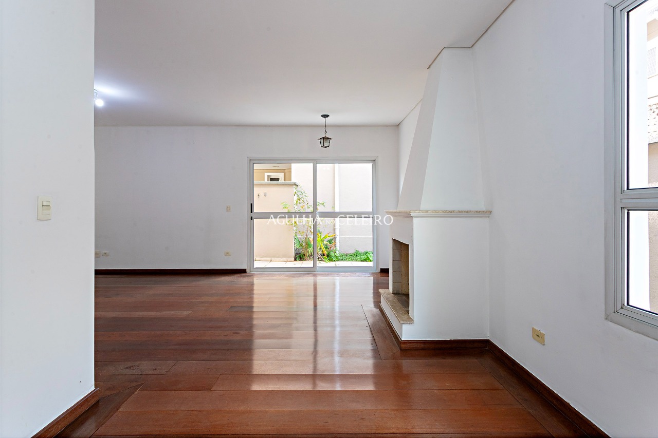 Casa Em Condomínio para venda em Alto de Pinheiros