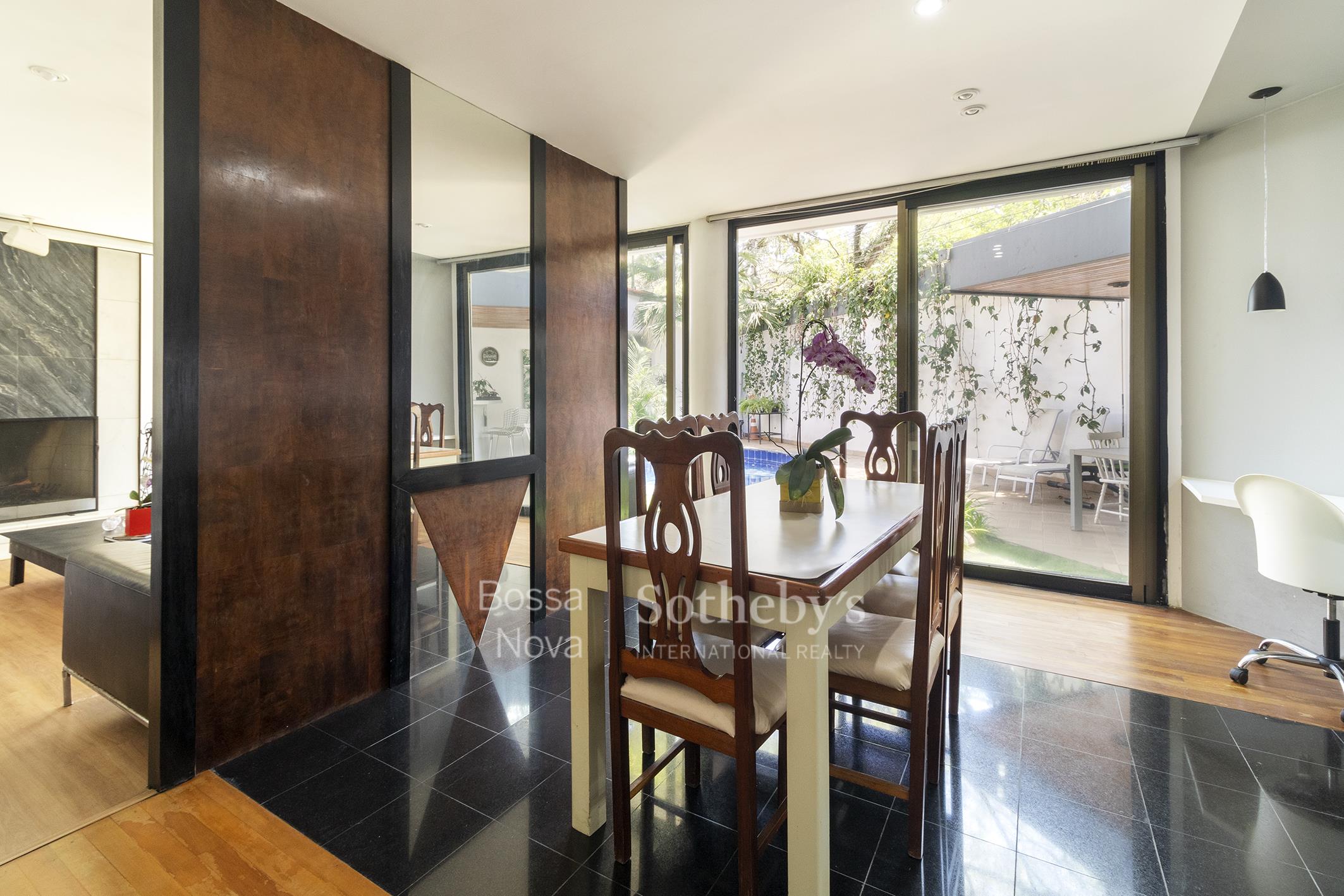 Casa para venda em Alto de Pinheiros