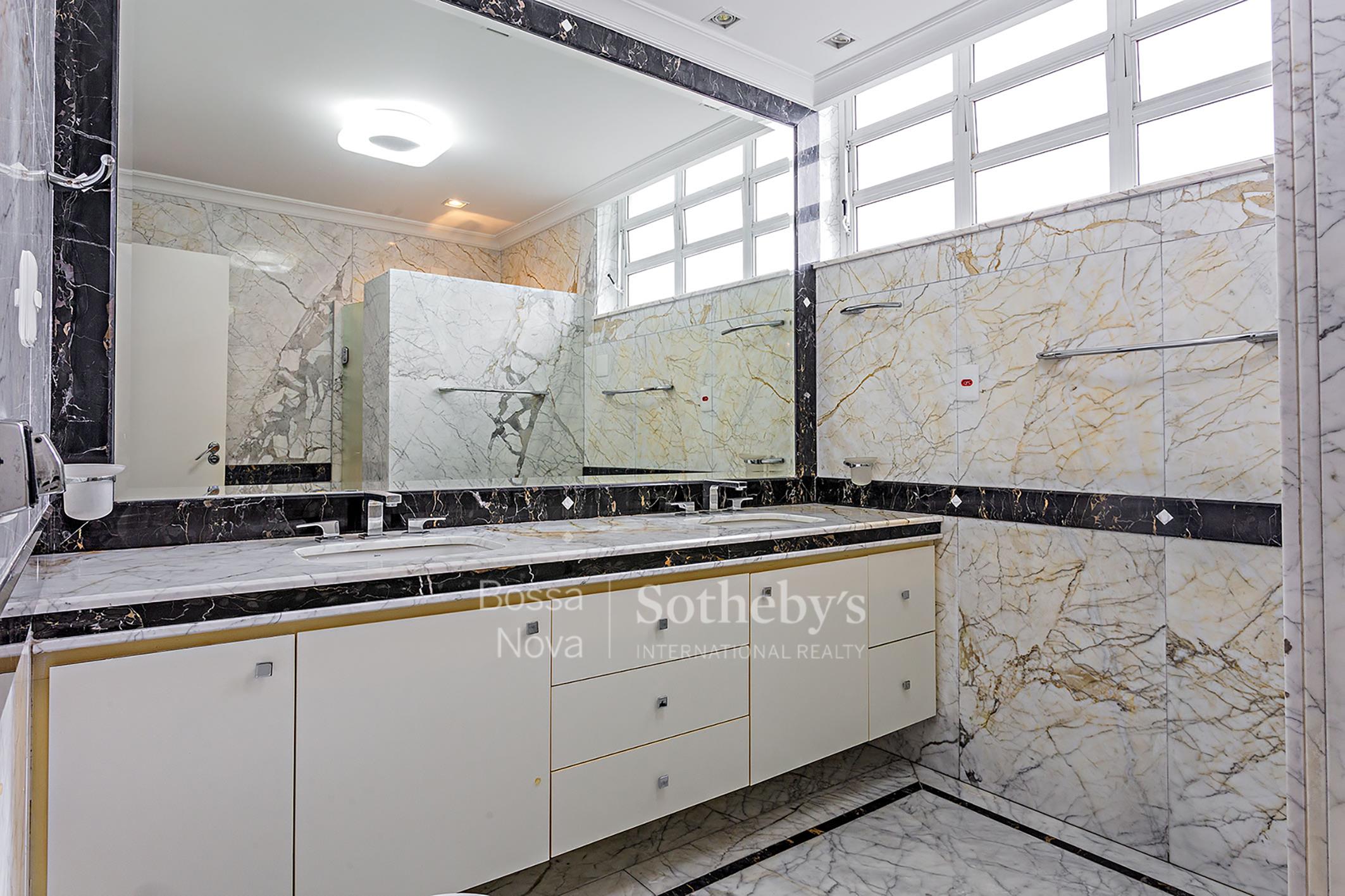 Casa De Vila para venda em Alto da Boa Vista