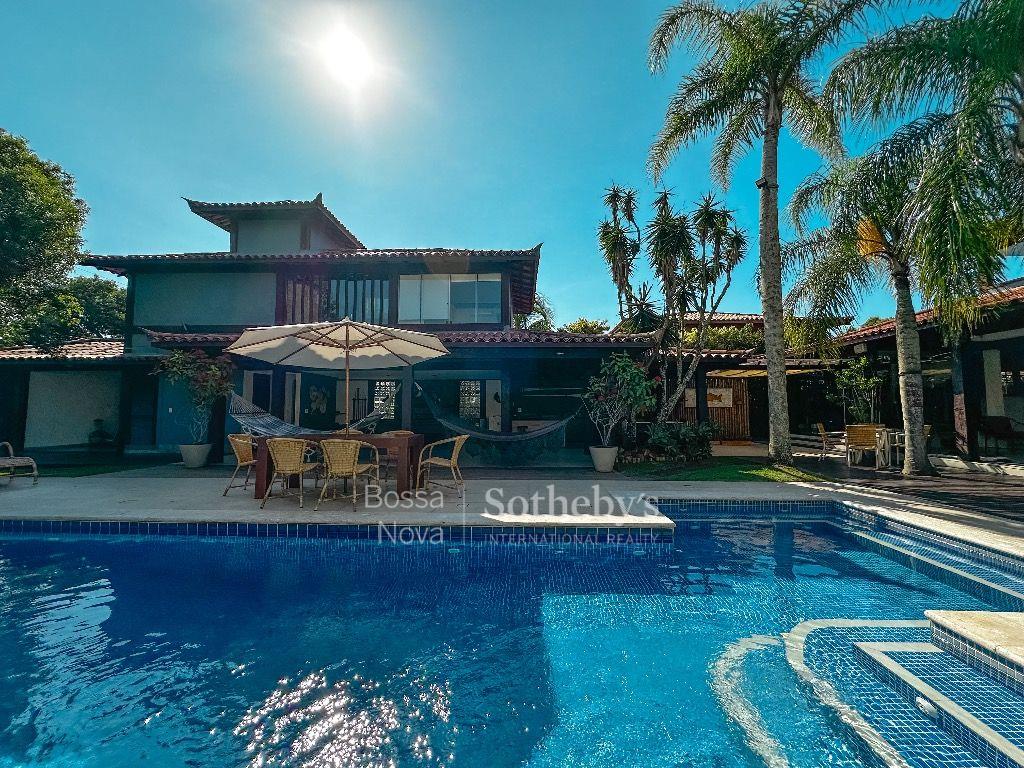 Integração total com área gourmet, piscina privativa e espaços de convivência