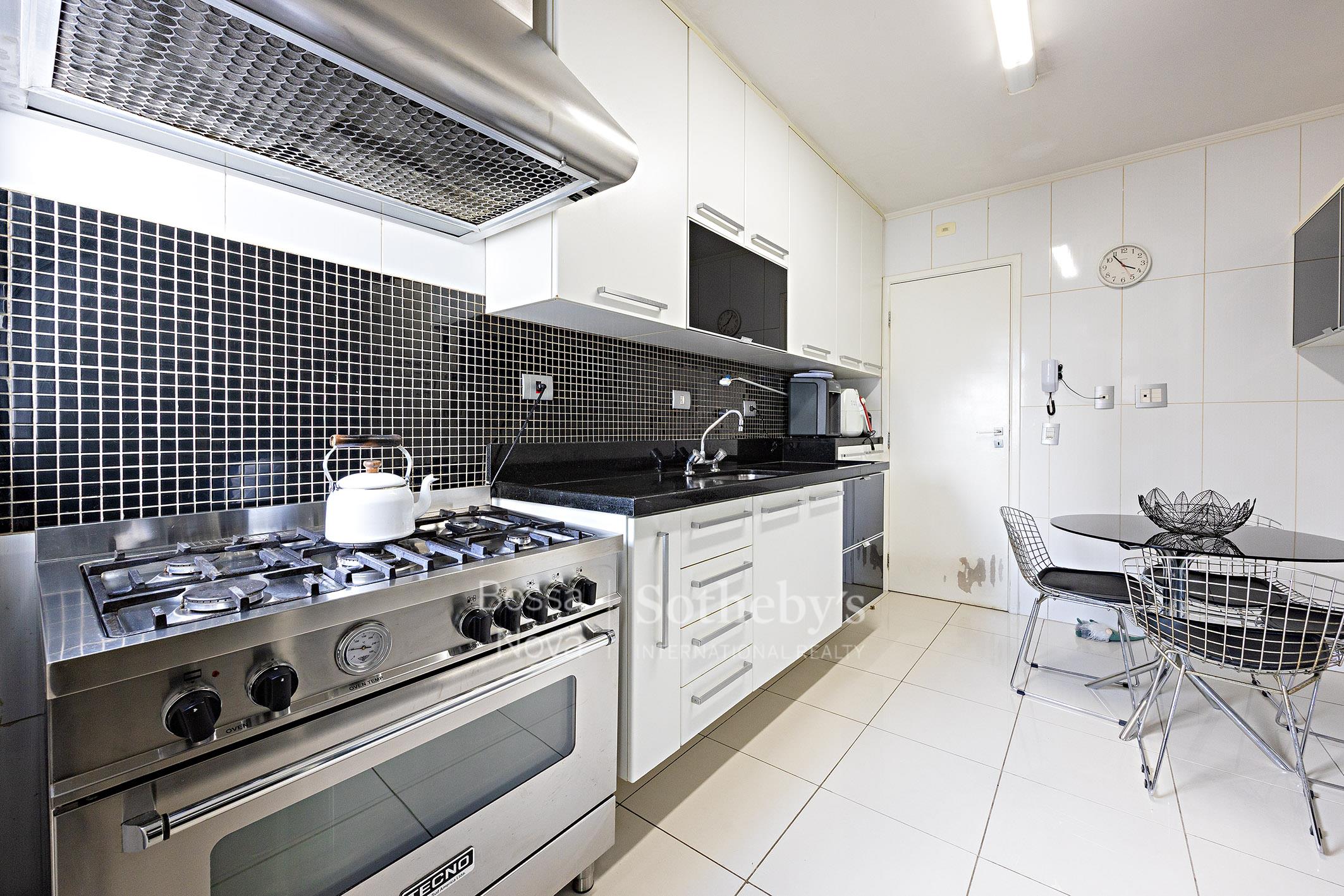Apartamento para venda em Moema