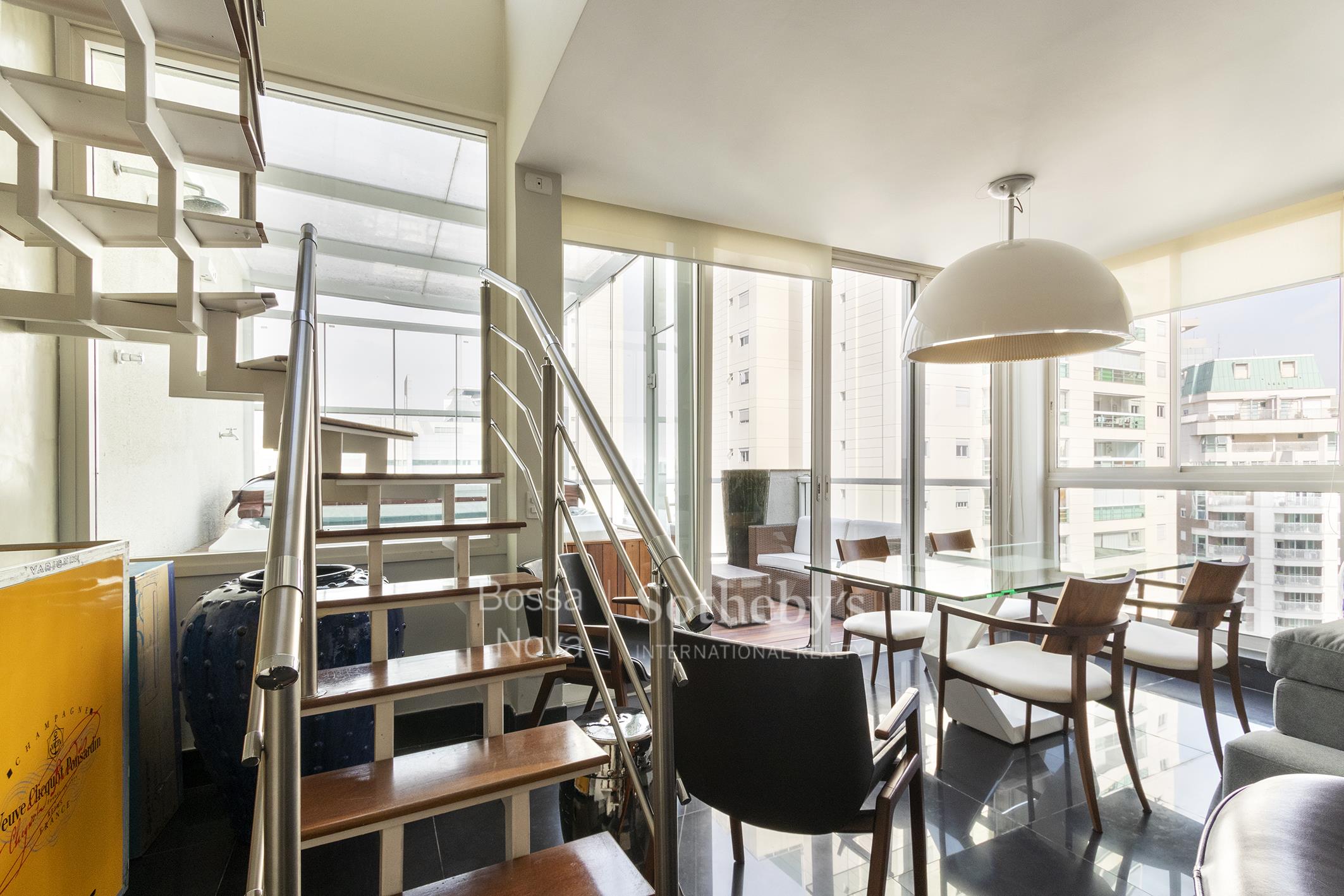 Cobertura Duplex para venda em Vila Olímpia
